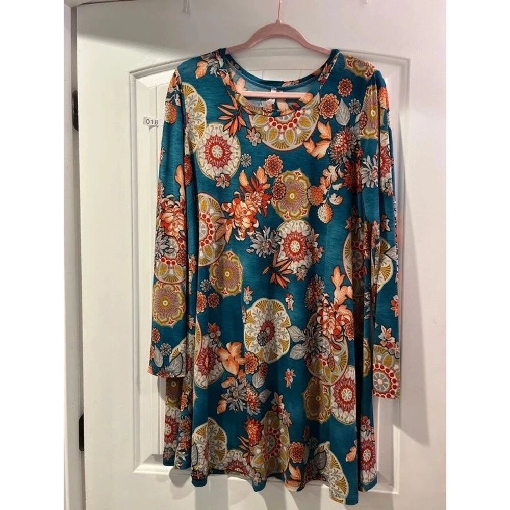 Medium dress